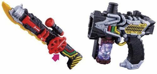 Review: Kamen Rider Build DX Transteam Gun & Steam Blade